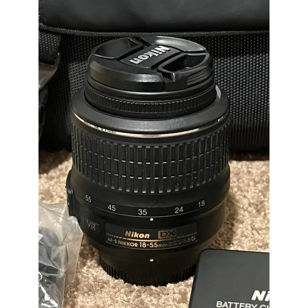 Nikon D5100 Camera Kit with Bag, Lens & Charger